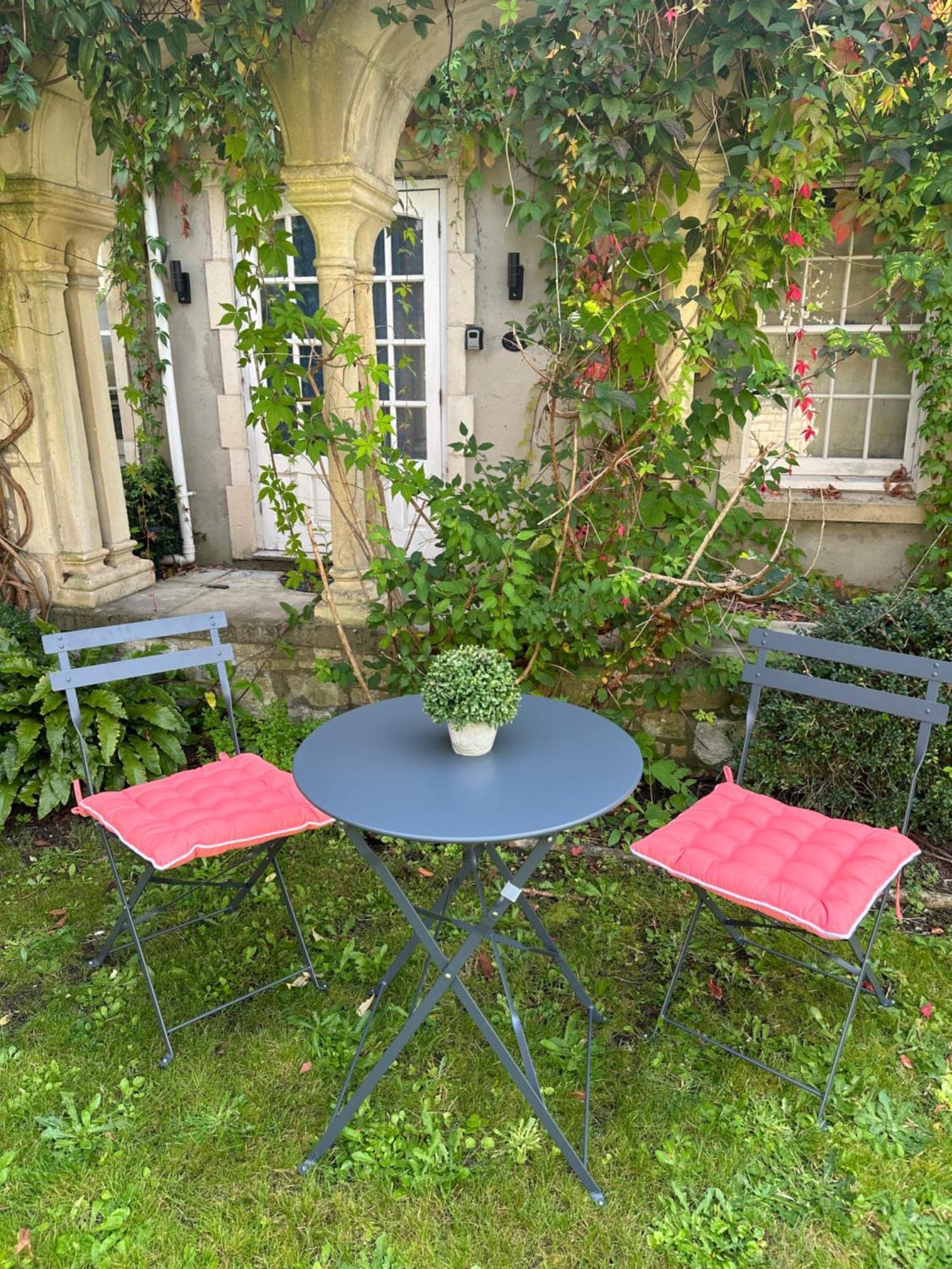 Cosy Stylish Studio Apartment Trowbridge Exterior photo